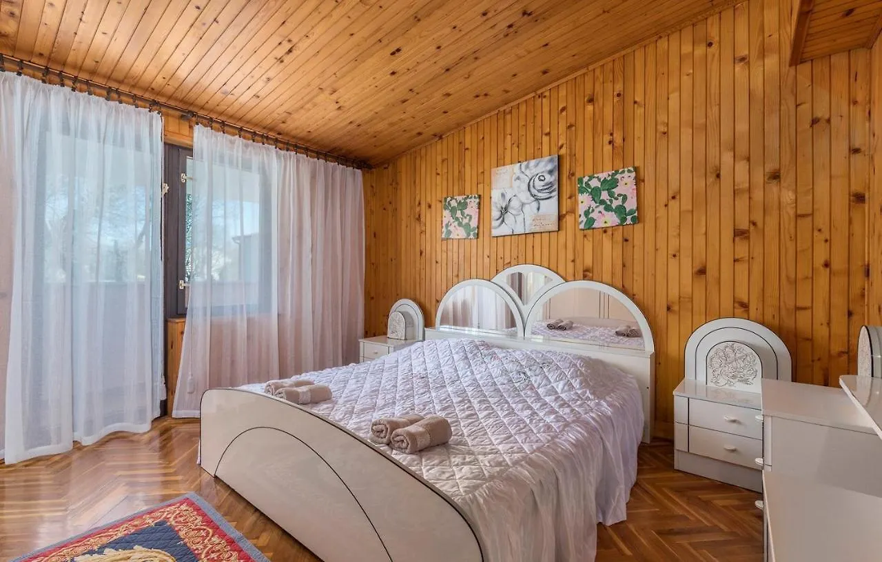 Apartment Dante Tar Tar-Vabriga 0*,  크로아티아